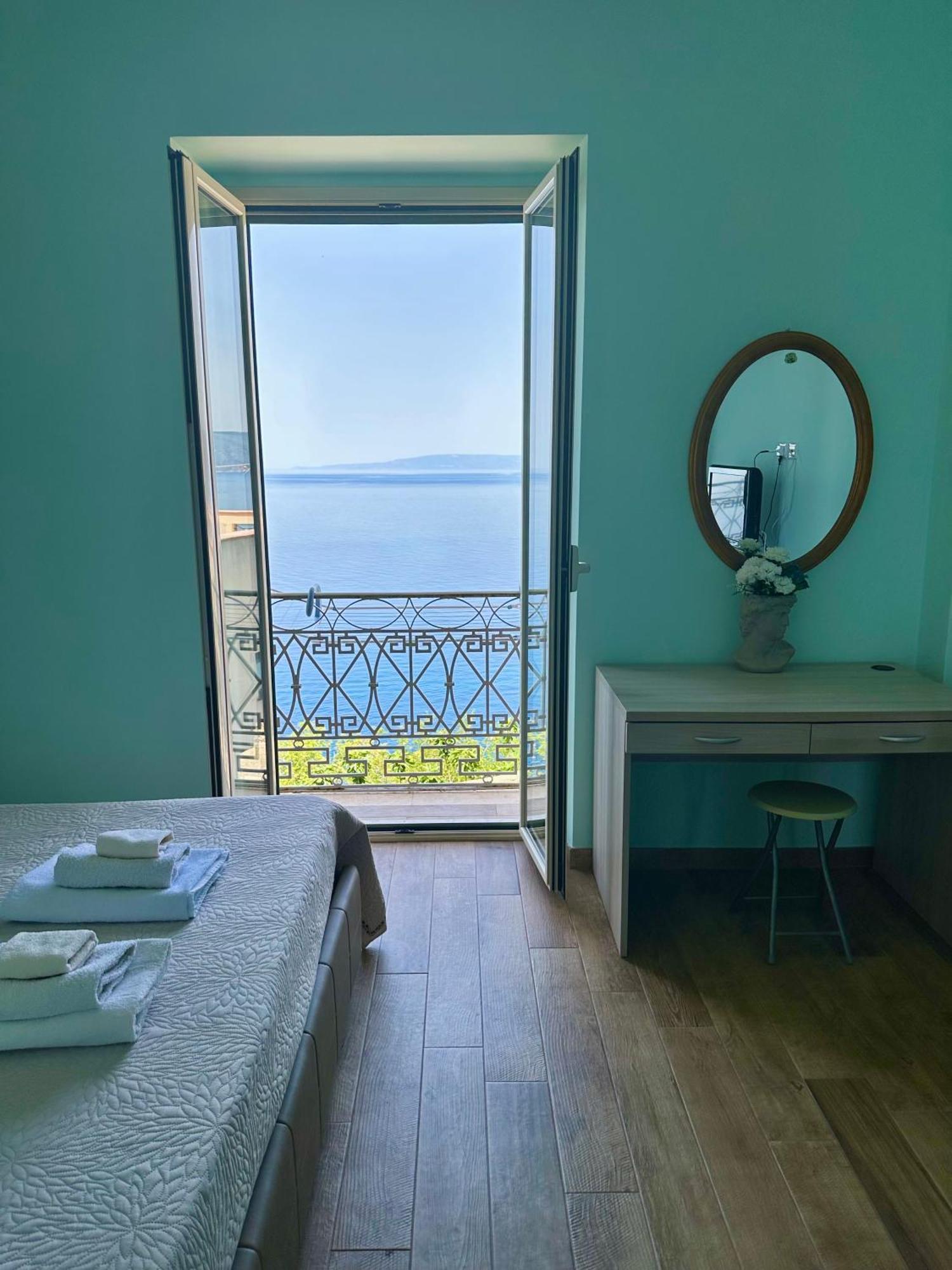 Vila Nel Blu Dipinto Di Blu Scilla Exteriér fotografie